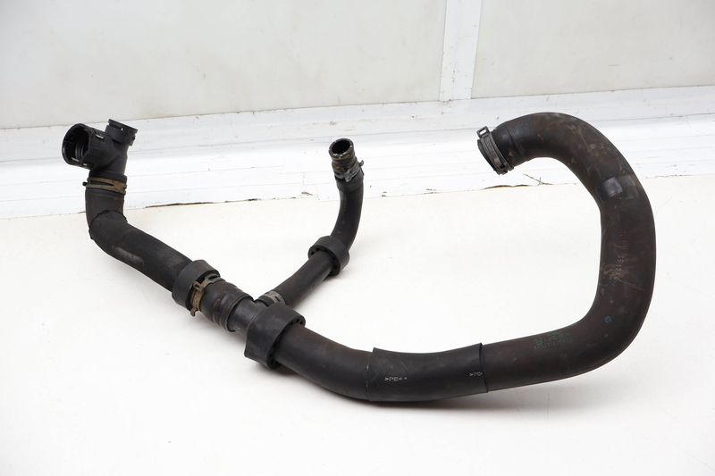 Coolant Hose / Line 3QF122051G — Used (SKU 716917)