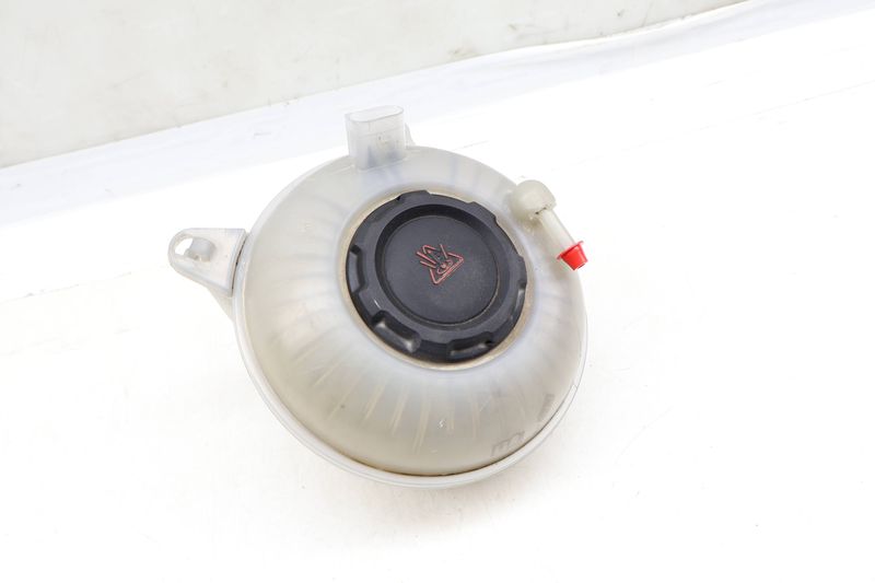 Coolant Reservoir / Tank / Bottle 5Q0121407F — Used (SKU 663555)