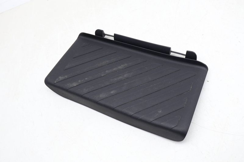 Dead Pedal / Foot Rest Cover 3CN864777 — Used (SKU 663243)