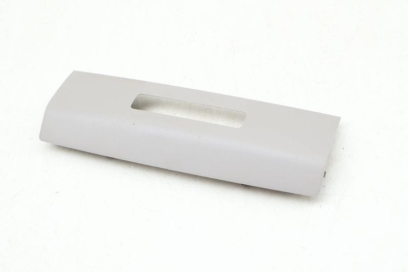 Dome Reading Light Trim 3CN867072A — Used (SKU 639500)