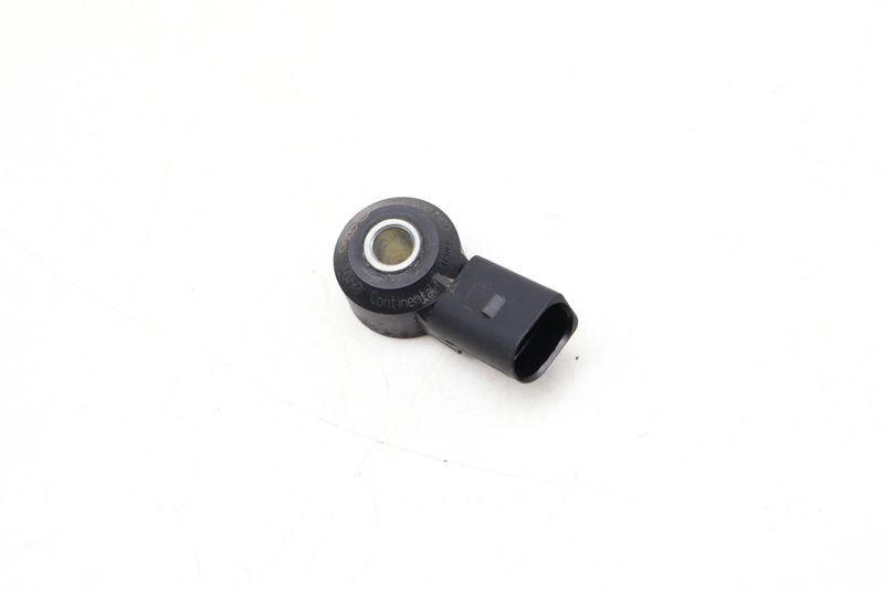 Engine Knock Sensor 030905377D — Used (SKU 633558)