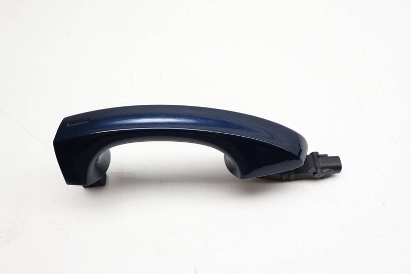Exterior Door Handle 5GM837205A — Used (SKU 716791)