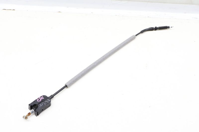 Exterior Door Handle Release / Bowden Cable 7N0837017B — Used (SKU 633521)