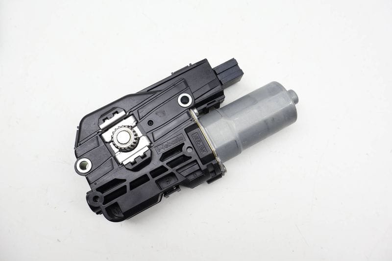 Sunroof / Sun Roof Motor 3G5877795 — Used (SKU 713629)