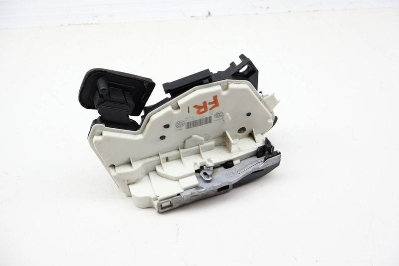 Door Latch / Lock Actuator 5K1837016J — Used (SKU 716855)