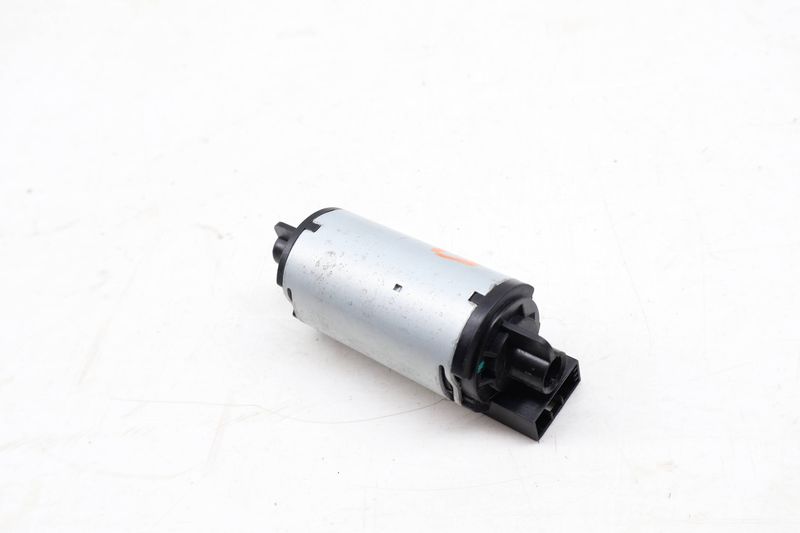 Slide / Longitudinal Seat Motor — Used (SKU 663663)
