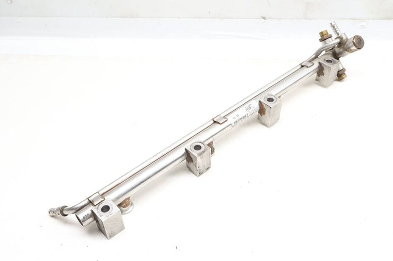 Fuel Rail 03H133316M — Used (SKU 639679)