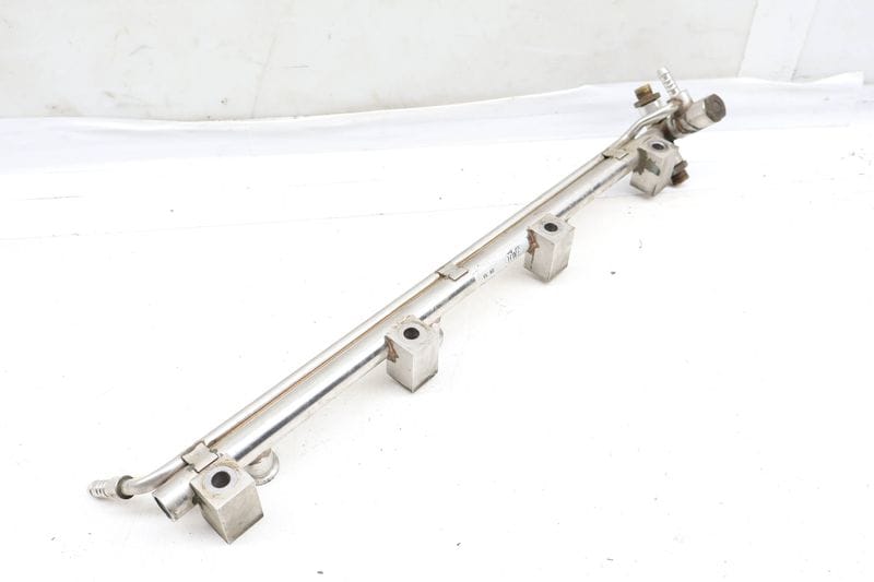 Fuel Rail 03H133316M — Used (SKU 663633)