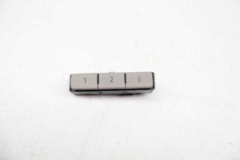 Garage Door Opener Switch 3CN959719 — Used (SKU 716592)