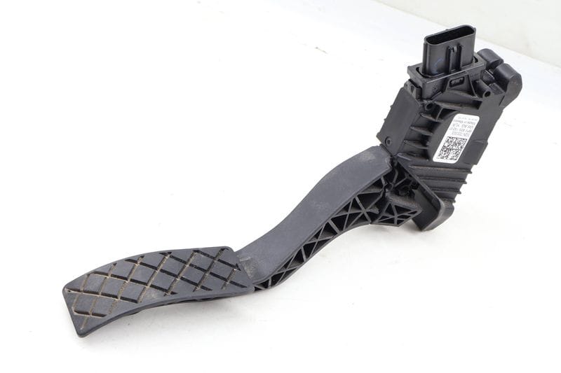 Gas Pedal / Accelerator Module 5QN723503 — Used (SKU 639429)