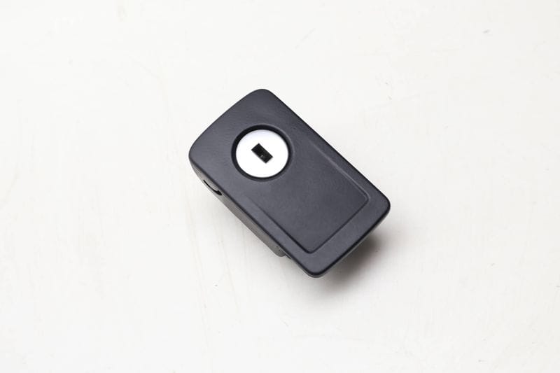 Glove Box Handle / Lock Cylinder 3CN857147 — Used (SKU 633466)