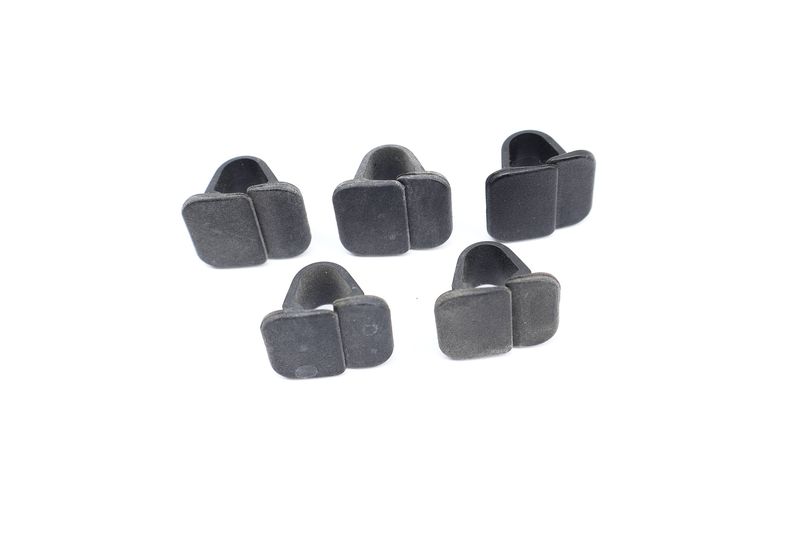 Hood Insulation / Sound Blanket Clip Set (5) 1T0863727 — Used (SKU 663373)