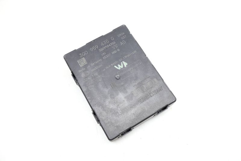 Keyless Entry / Kessy Control Module 3Q0959435G — Used (SKU 663327)