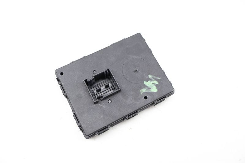 Keyless Entry / Kessy Control Module 3Q0959435G — Used (SKU 716544)