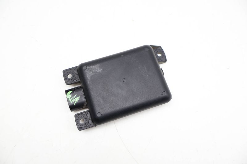Blind Spot Detection Control Module (SLAVE) 5Q0907685C — Used (SKU 713409)