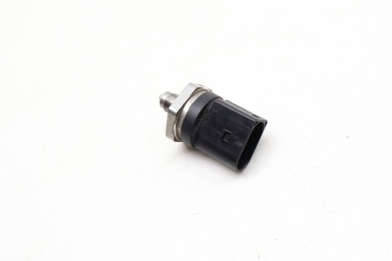 Low Pressure Fuel Sensor 06H906051J — Used (SKU 633556)