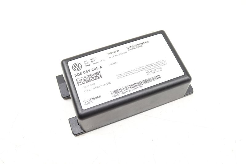Online Services / Phone Control Module 5QE035285A — Used (SKU 546856)
