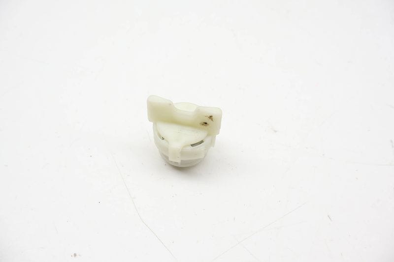 Outer Tail Light Screw / Fastener 5TA945300 — Used (SKU 716715)