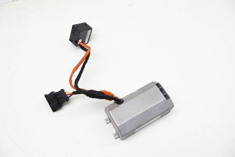Power Outlet Inverter 3CN907155 — Used (SKU 713427)