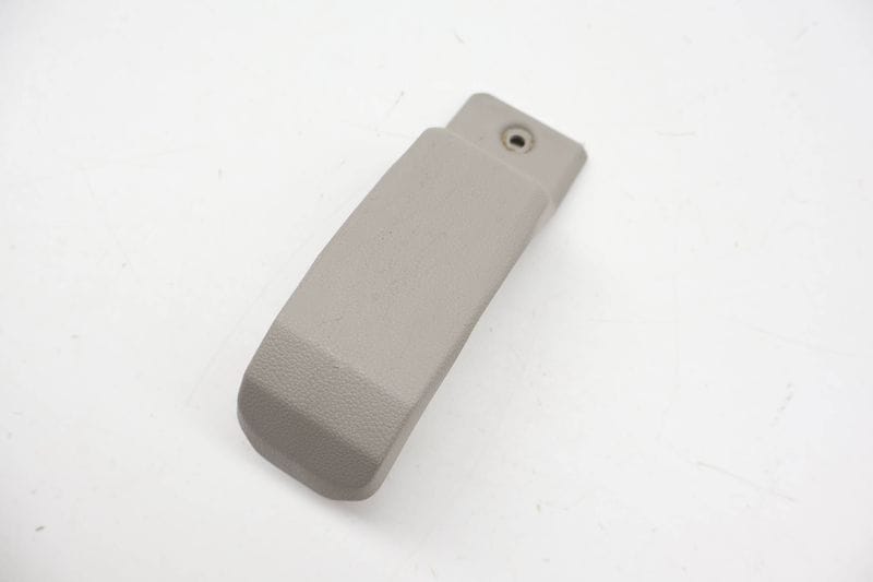3RD Row Seat Center Cover / Trim 3CN888879 — Used (SKU 716584)