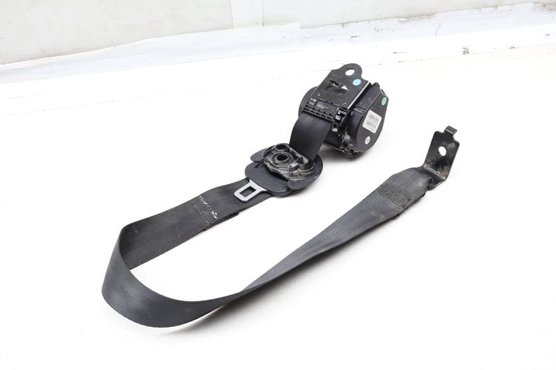 2ND Row Seat Belt Retractor 3CN857805 — Used (SKU 663232)