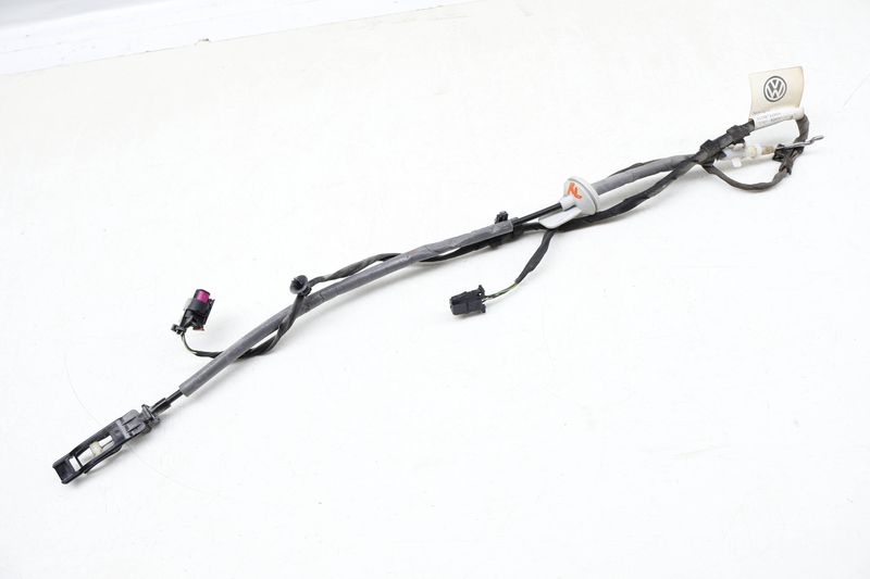 Door Handle Release Bowden Cable 3CN972295A — Used (SKU 663270)