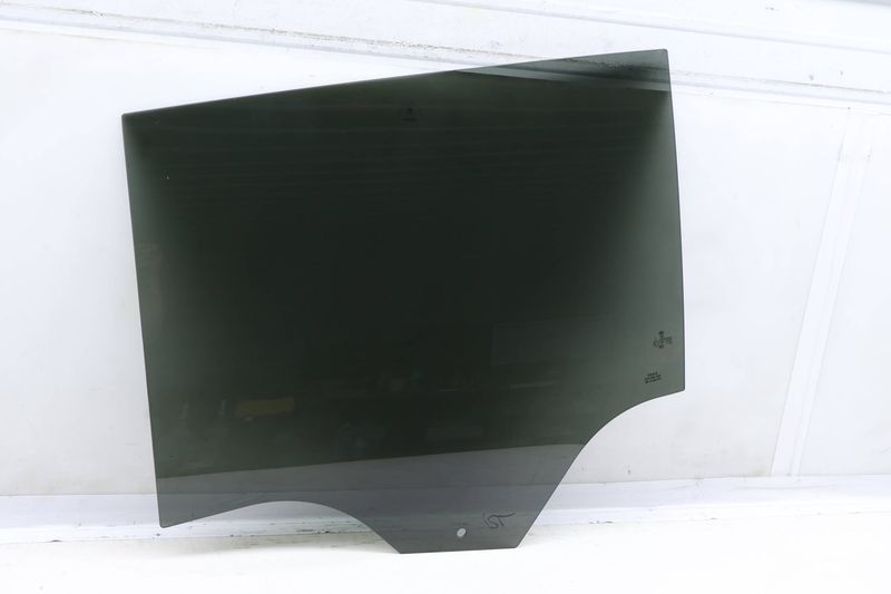 Door Window Glass 3CN845025 — Used (SKU 633861)