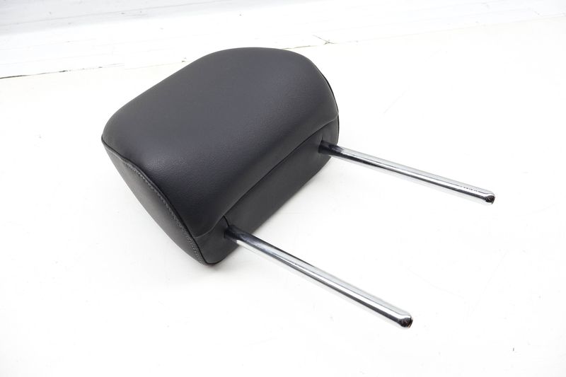 2ND Row Headrest / Head Rest 3CN885901E — Used (SKU 713599)