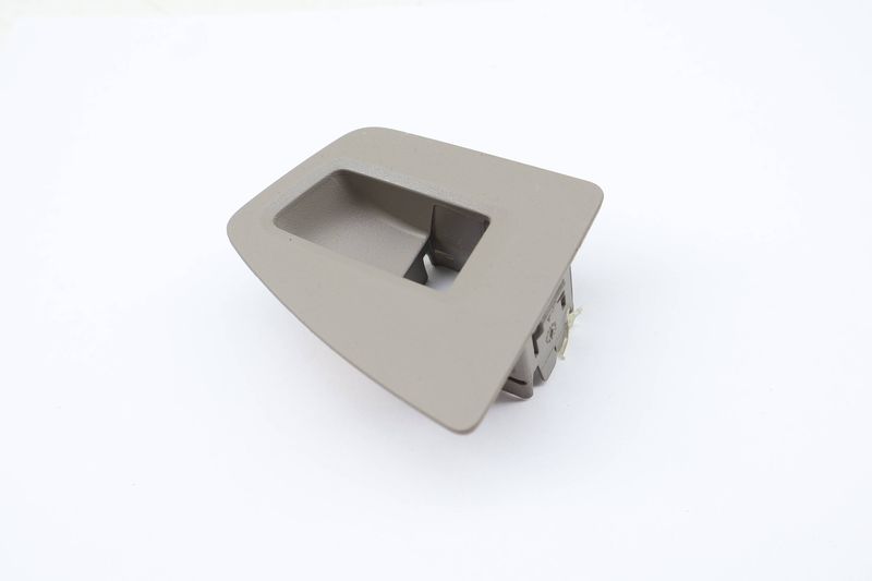 Window Switch Trim 3CN868345 — Used (SKU 663460)