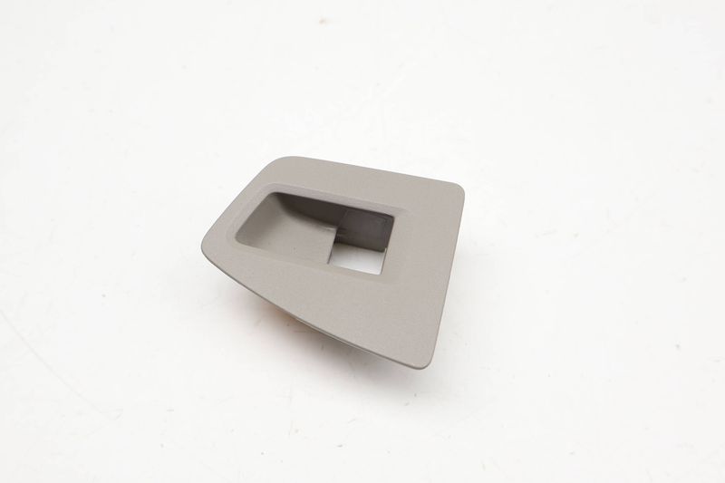 Window Switch Trim 3CN868345 — Used (SKU 716603)