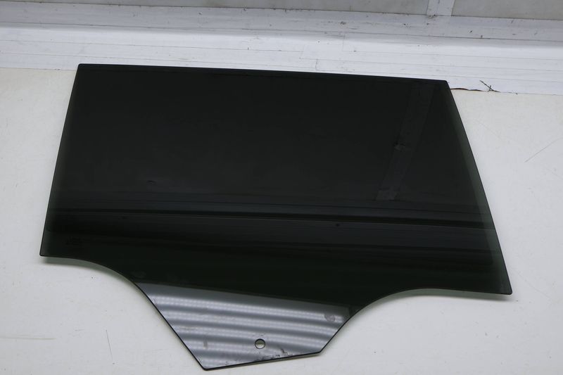 Door Window Glass 3CN845026 — Used (SKU 716992)