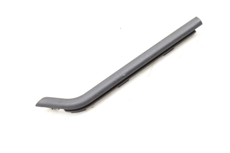2ND Row Seat Trim (RIGHT SIDE) 3CN885944 — Used (SKU 546495)