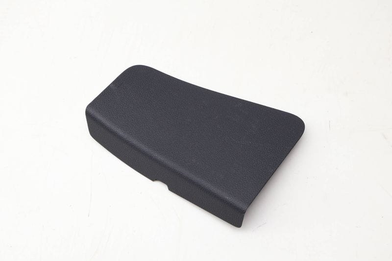 Inspection Cover / Trim 3CN867656 — Used (SKU 633468)
