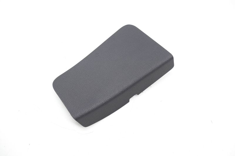 Inspection Cover / Trim 3CN867656 — Used (SKU 716618)