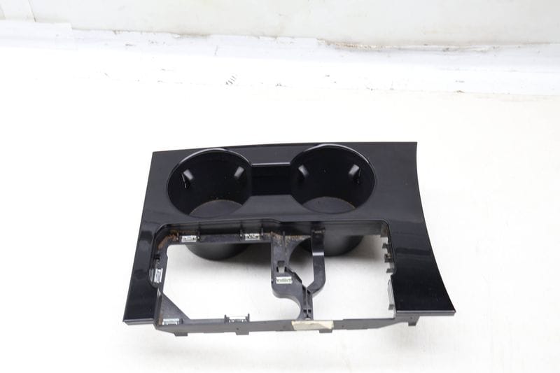 Shifter Trim / Cup Holder 3CN864263G — Used (SKU 663238)