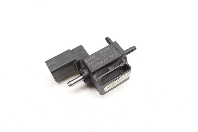 Solenoid Valve 06H906283B — Used (SKU 546801)