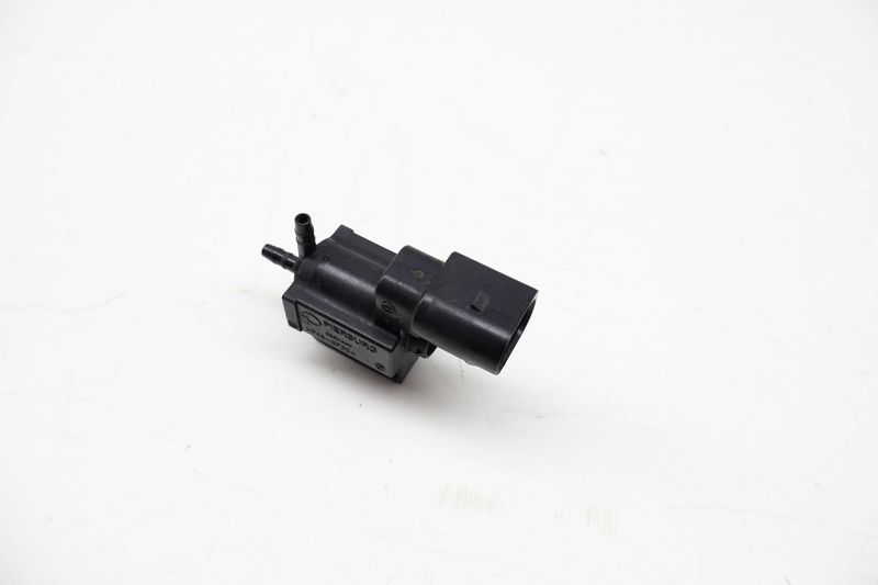 Solenoid Valve 06H906283B — Used (SKU 716682)