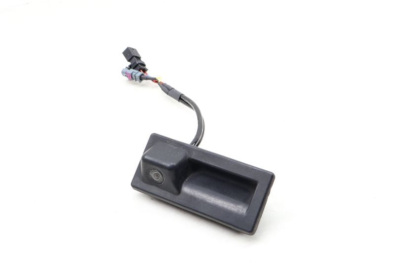 Trunk Release Handle w/ Backup Camera 3CN827566 — Used (SKU 633407)