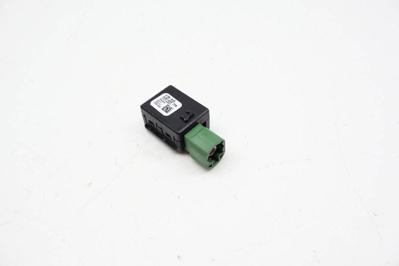 USB Port / Connector 5Q0035726 — Used (SKU 713519)