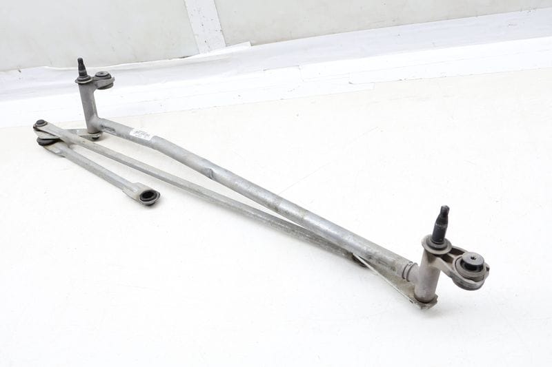 Windshield Wiper Transmission / Bracket 3CN955023A — Used (SKU 663522)