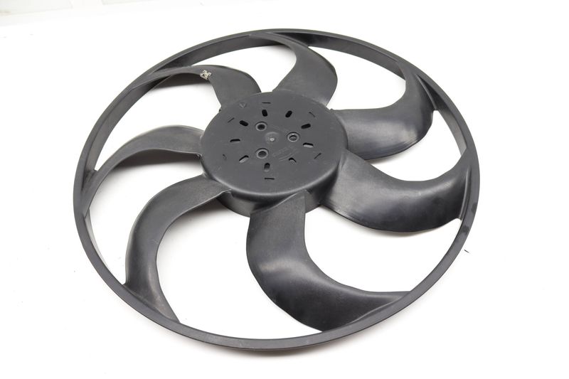 Electric Cooling Fan Blade 5QM121203H — Used (SKU 559683)