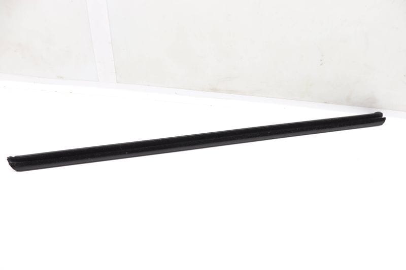 Inner Door / Window Slot Seal 5GM837480B — Used (SKU 559513)