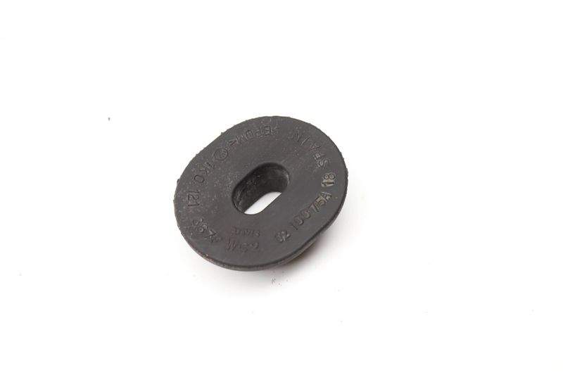 Lower Radiator Rubber Mount 1K0121367F — Used (SKU 559563)