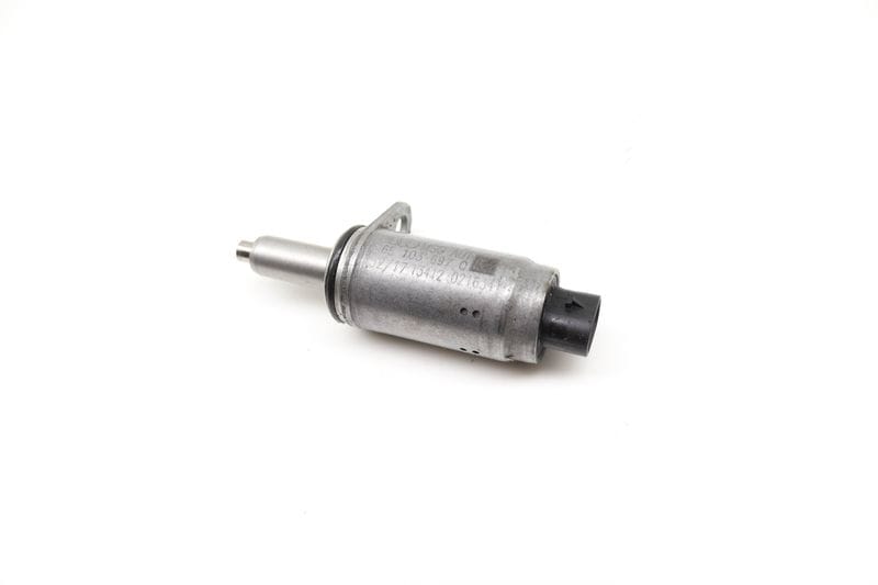 Cam Valve / Camshaft Adjustment Solenoid 06E103697Q — Used (SKU 572783)