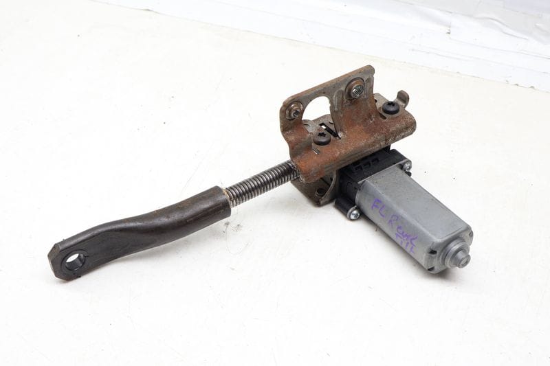 Rear Tilt Seat Motor 561881105D — Used (SKU 678566)
