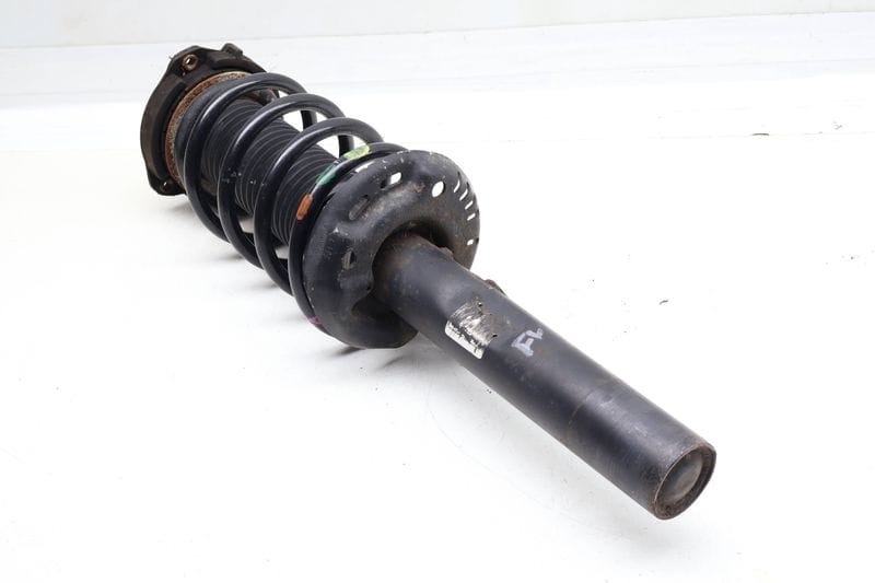 Strut / Spring Assembly 561413031K — Used (SKU 678572)
