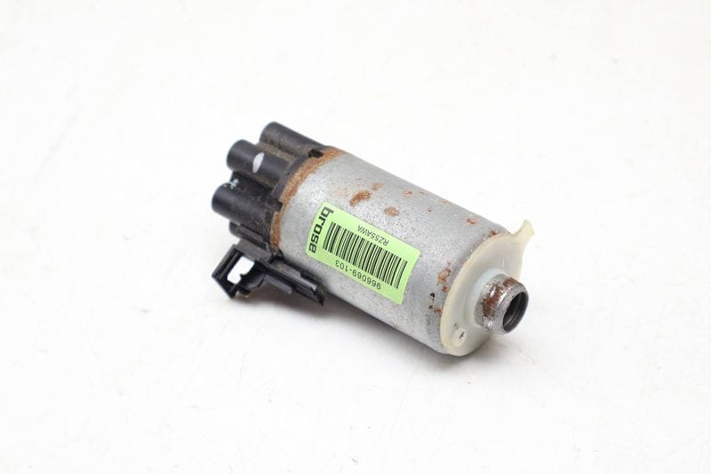 Slide / Longitudinal Seat Motor 561881105D — Used (SKU 678567)