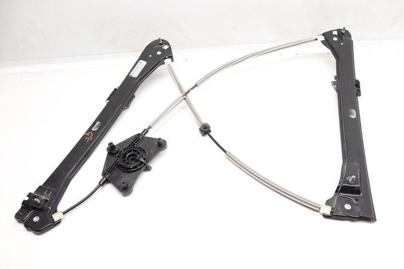Window Regulator 561837462D — Used (SKU 572812)