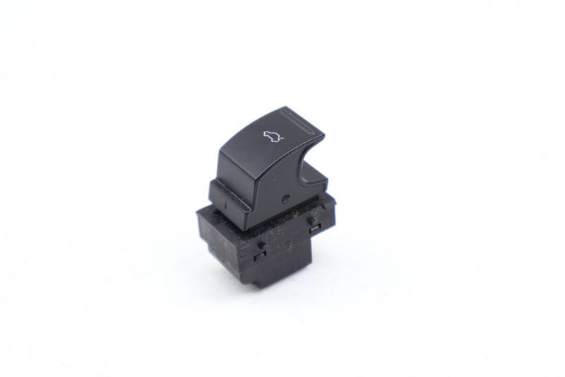 Trunk Release Switch 561959831 — Used (SKU 678382)