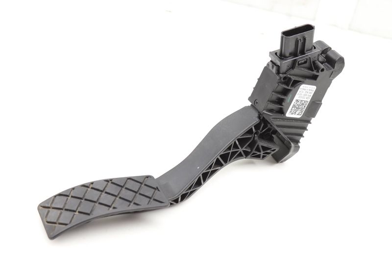 Gas Pedal / Accelerator Module 5QN723503 — Used (SKU 597493)